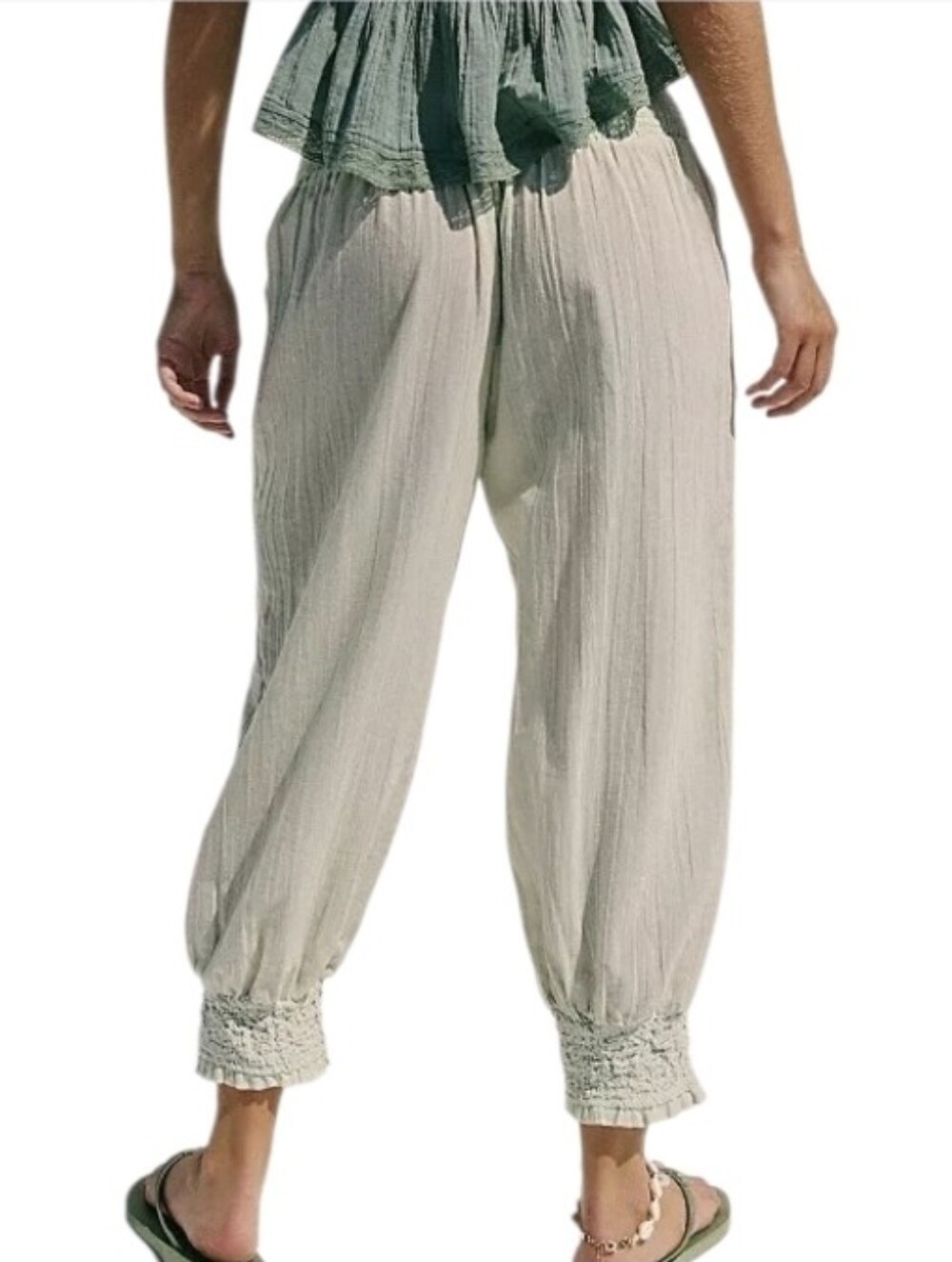 Free People Taye Smocked Cotton Capris NWT - Picture 2 of 10